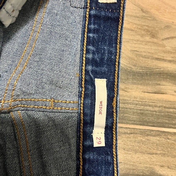 Levi’s Wedgie jeans - Picture 4 of 4